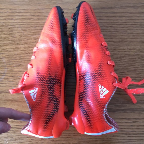 Adidas soccer cleats - Picture 4 of 6